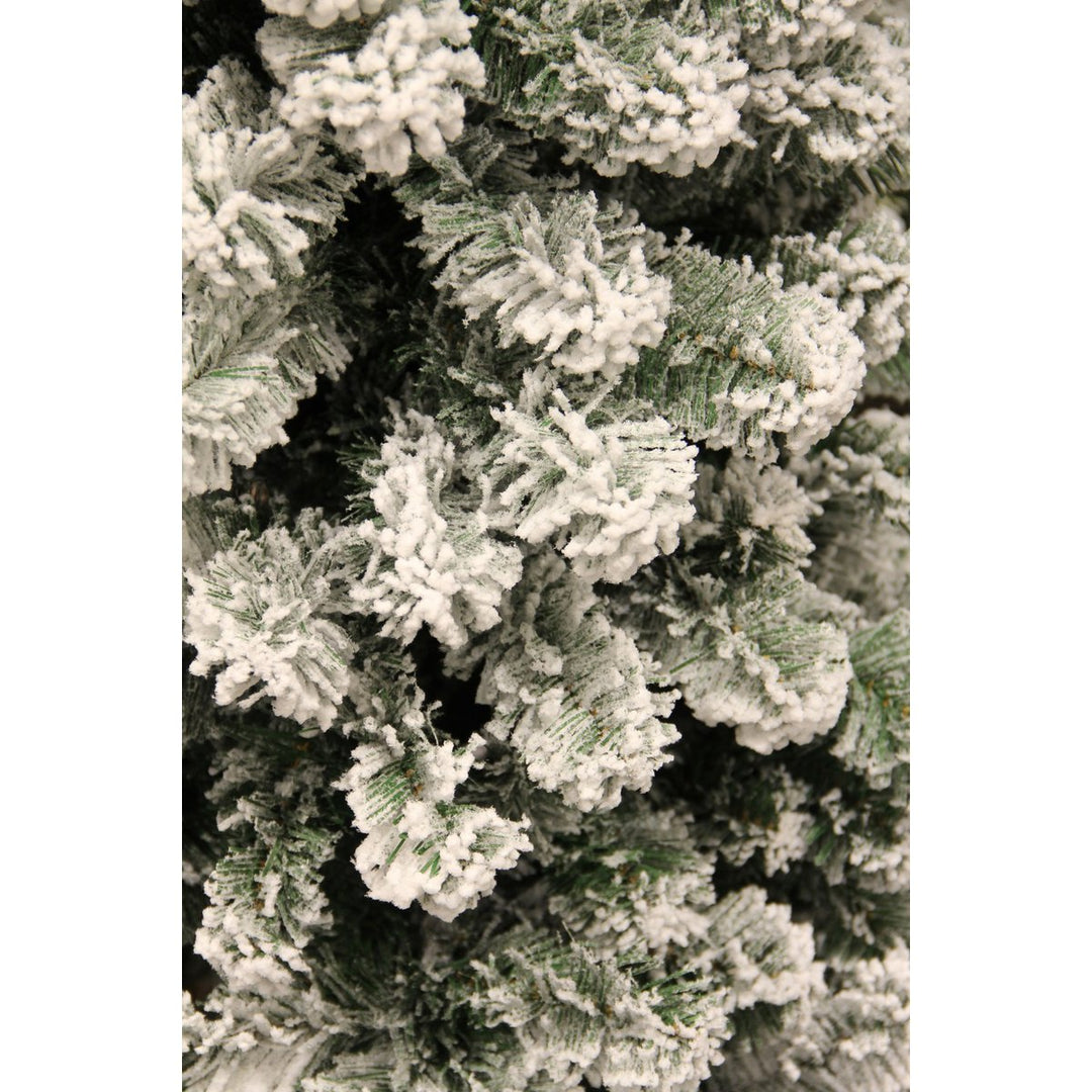 Millington Kunstkerstboom 230 cm Groen Frosted