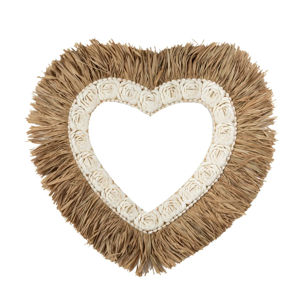 The Raffia Shell Heart Natural White - L