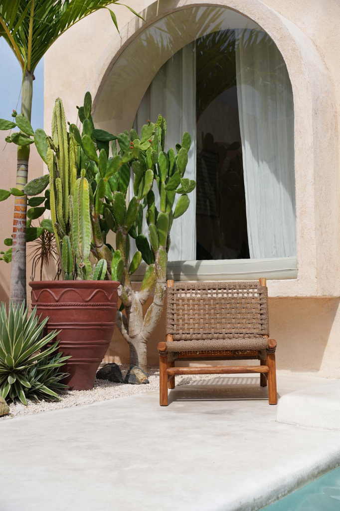 The Ilha Viro One Seater - Outdoor - Natural Brown