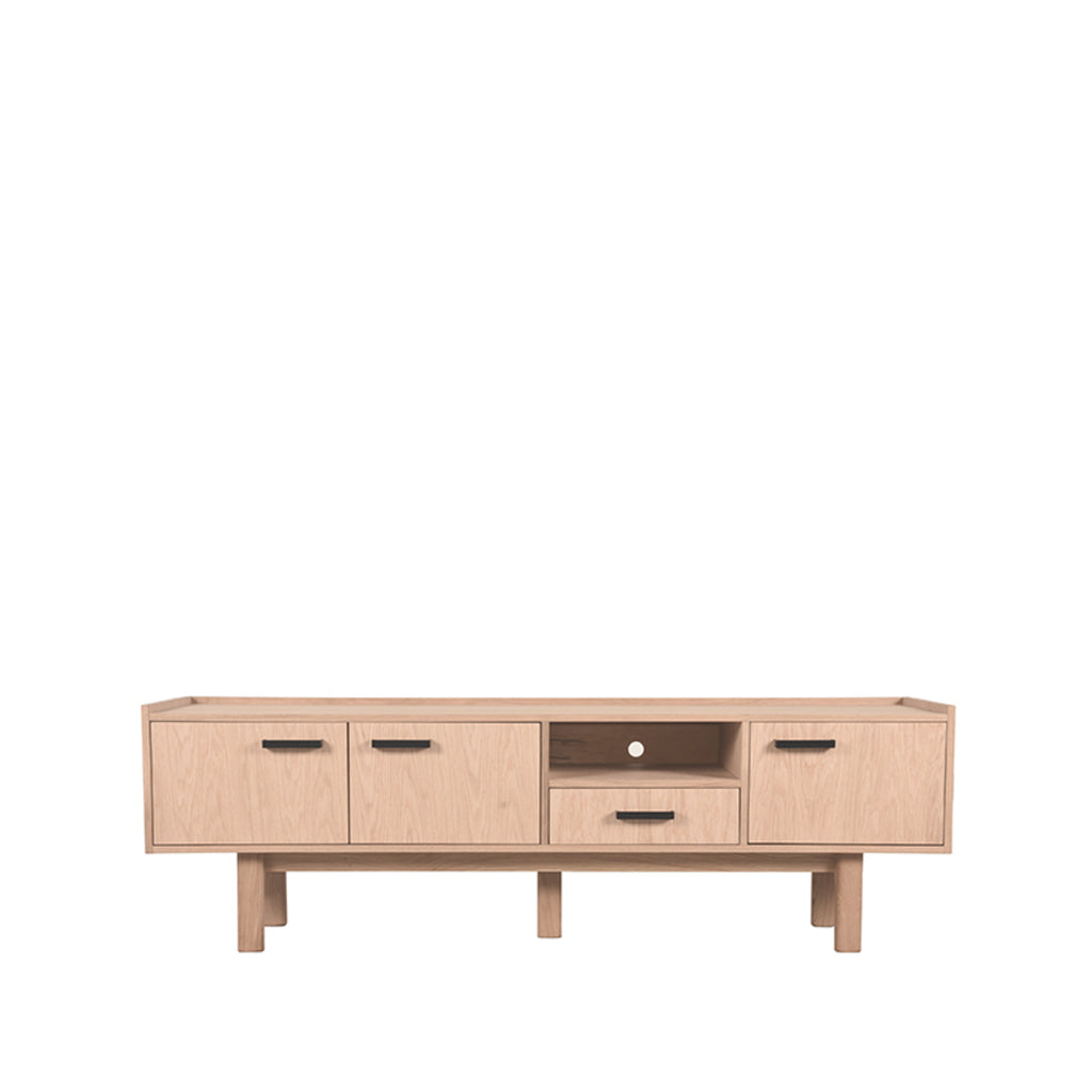 LABEL51 TV cabinet Cali Natural Oak